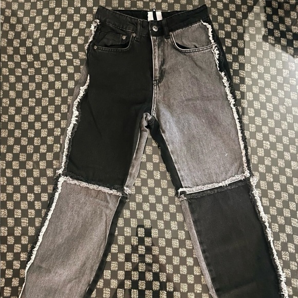 RAGGED Jeans - Picture 2 of 4